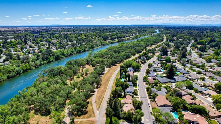 Photo 65 of 70 - 4040 Crondall Dr, Sacramento, CA 95864