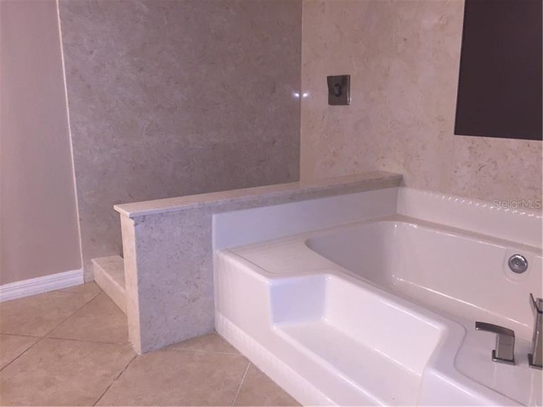 Photo 12 of 25 - 3800 Brandy St, Orlando, FL 32812