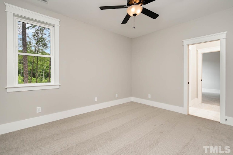 Photo 25 of 33 - 298 Bonterra Way, Chapel Hill, NC 27516