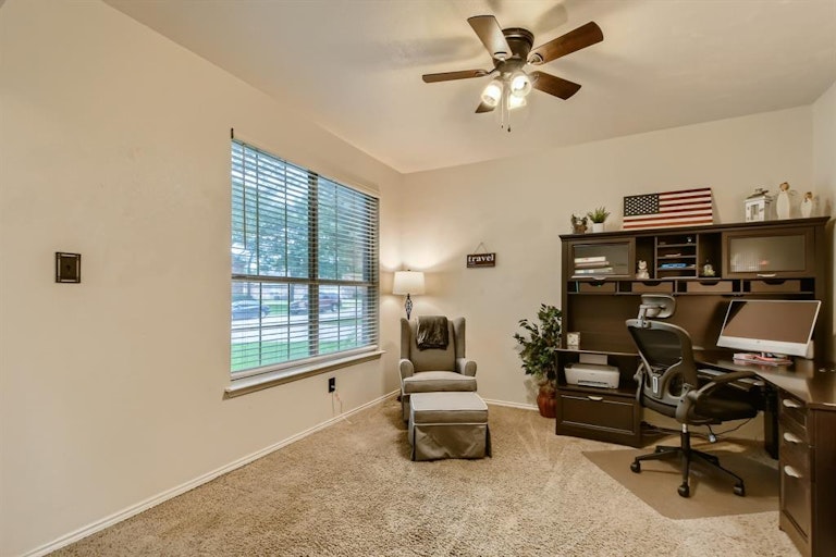 Photo 14 of 23 - 2108 Harvest Way, Mansfield, TX 76063