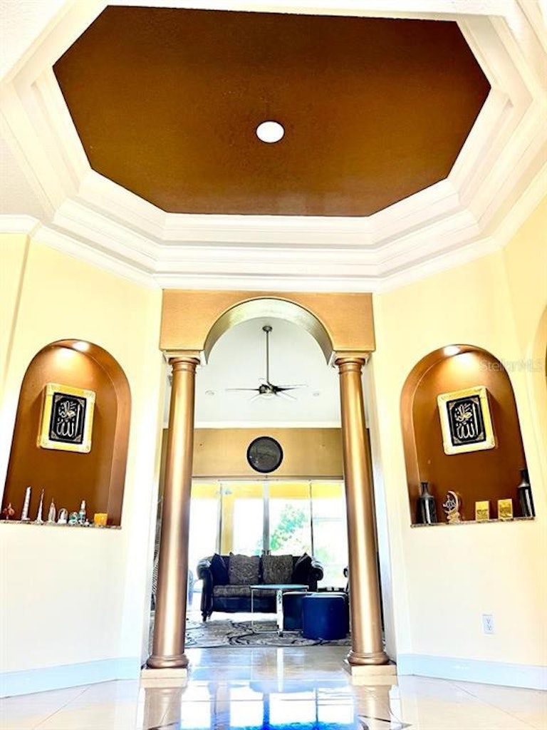 Photo 3 of 22 - 3851 Hunters Isle Dr, Orlando, FL 32837