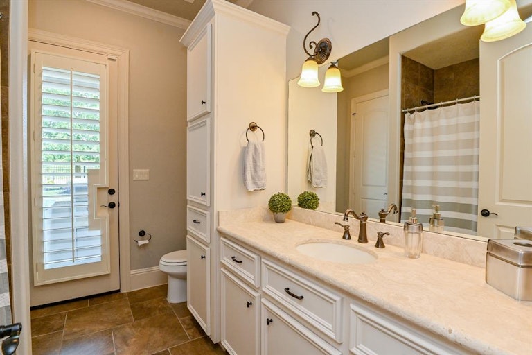 Photo 16 of 33 - 10523 Pebblecreek Xing, Katy, TX 77494