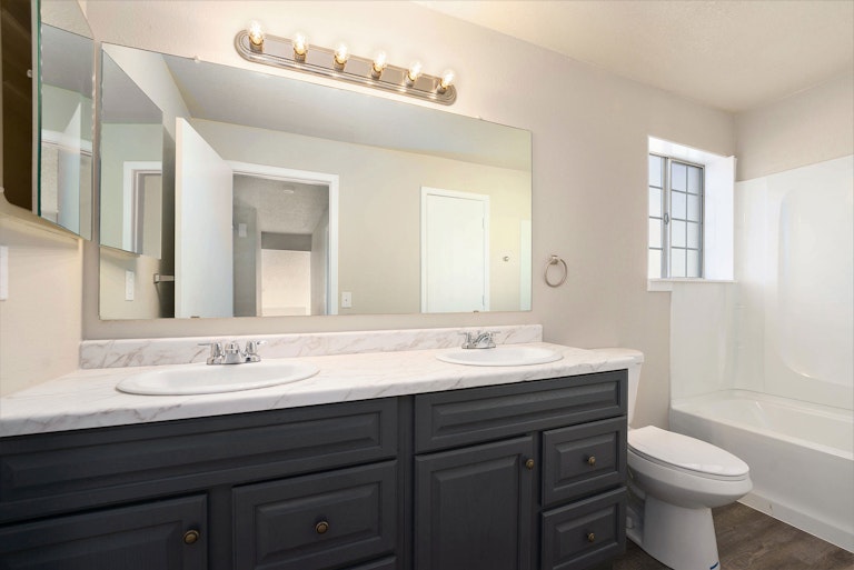 Photo 6 of 18 - 20811 E 45th Ave, Denver, CO 80249