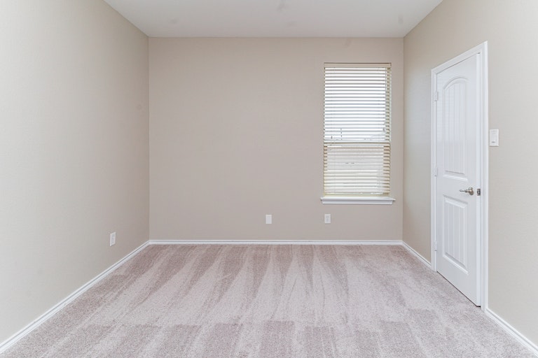Photo 22 of 29 - 11112 Dunlavin Ct, Haslet, TX 76052