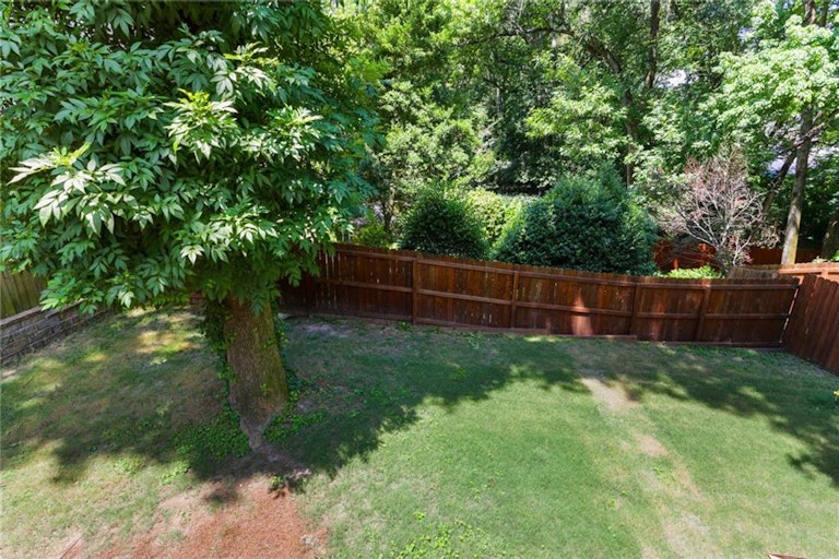 Photo 24 of 26 - 1984 Woodland Hills Ave NW, Atlanta, GA 30318