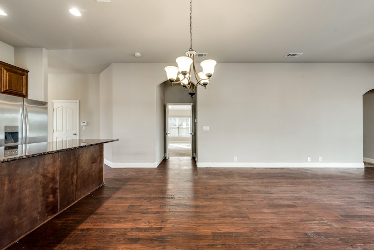 Photo 10 of 37 - 1129 Longhorn Dr, Aubrey, TX 76227