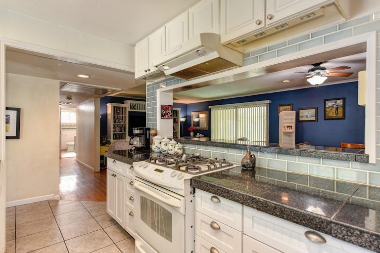 Photo 5 of 26 - 10664 Chardonay Dr, Rancho Cordova, CA 95670