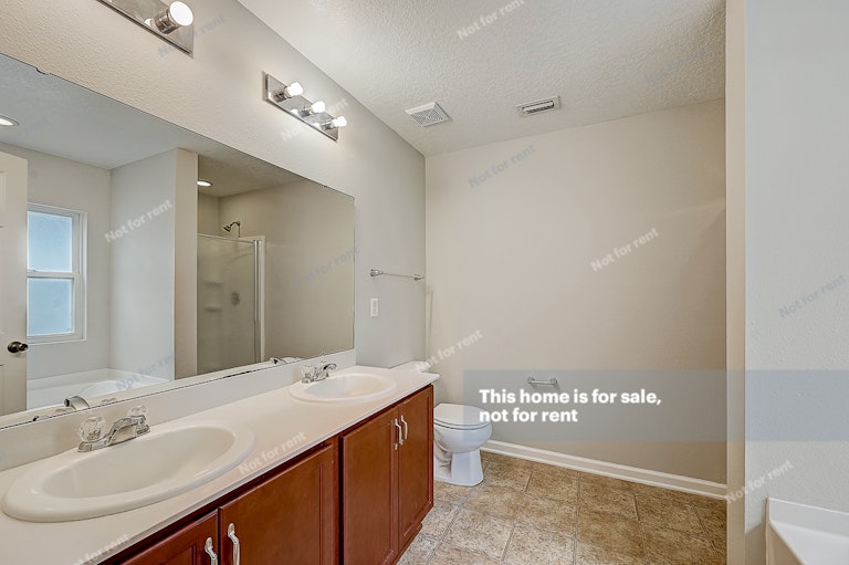 Photo 16 of 26 - 12109 Alexandra Dr, Jacksonville, FL 32218