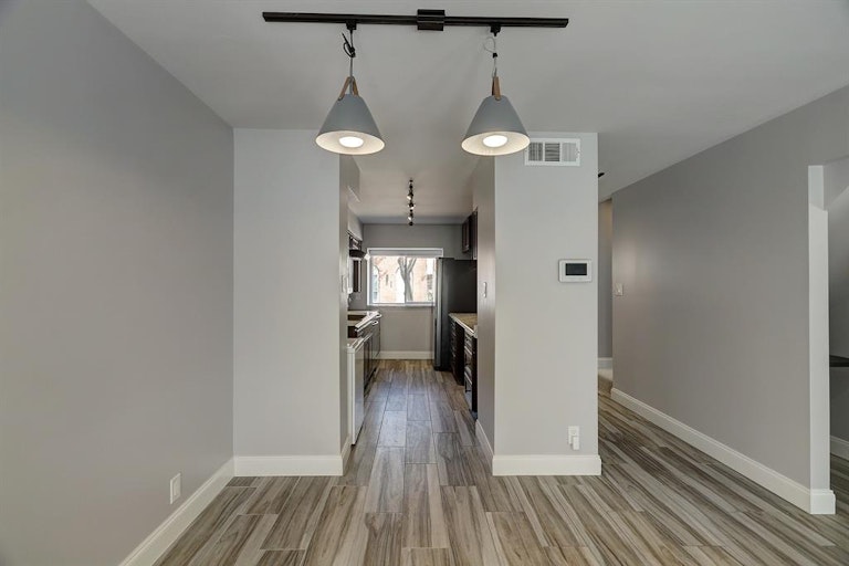 Photo 19 of 42 - 12643 Rip Van Winkle Dr, Houston, TX 77024