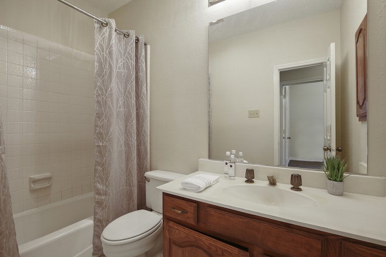 Photo 20 of 27 - 4236 Winding Way Ct, Dallas, TX 75287