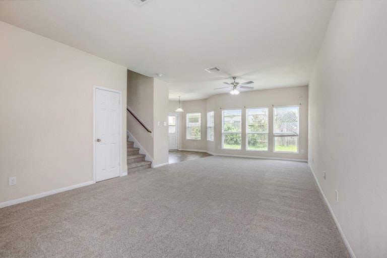 Photo 5 of 17 - 4930 Hackamore Brook Ct, Katy, TX 77449