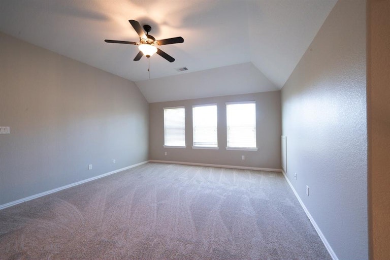Photo 35 of 43 - 91 Hearthshire Cir, Magnolia, TX 77354