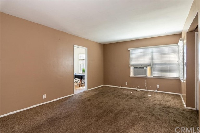 Photo 9 of 33 - 11012 Bunker Hill Dr, Los Alamitos, CA 90720