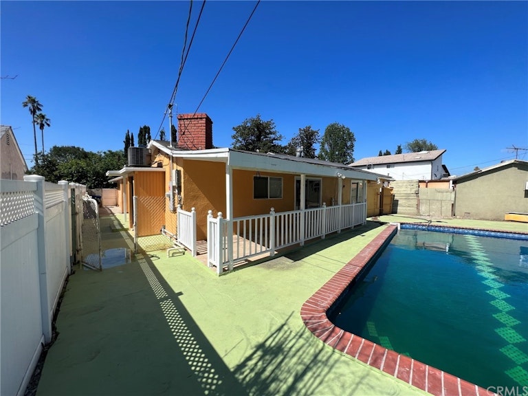 Photo 34 of 43 - 13944 Hartland St, Van Nuys, CA 91405