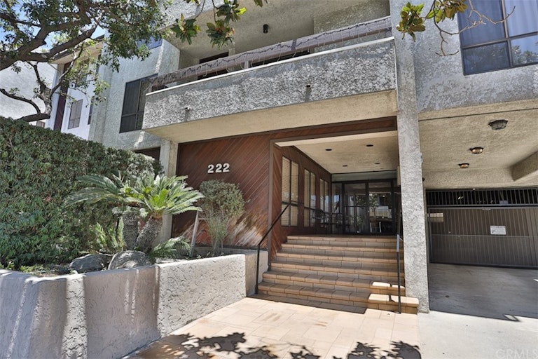 Photo 46 of 54 - 222 N Rose St #208, Burbank, CA 91505