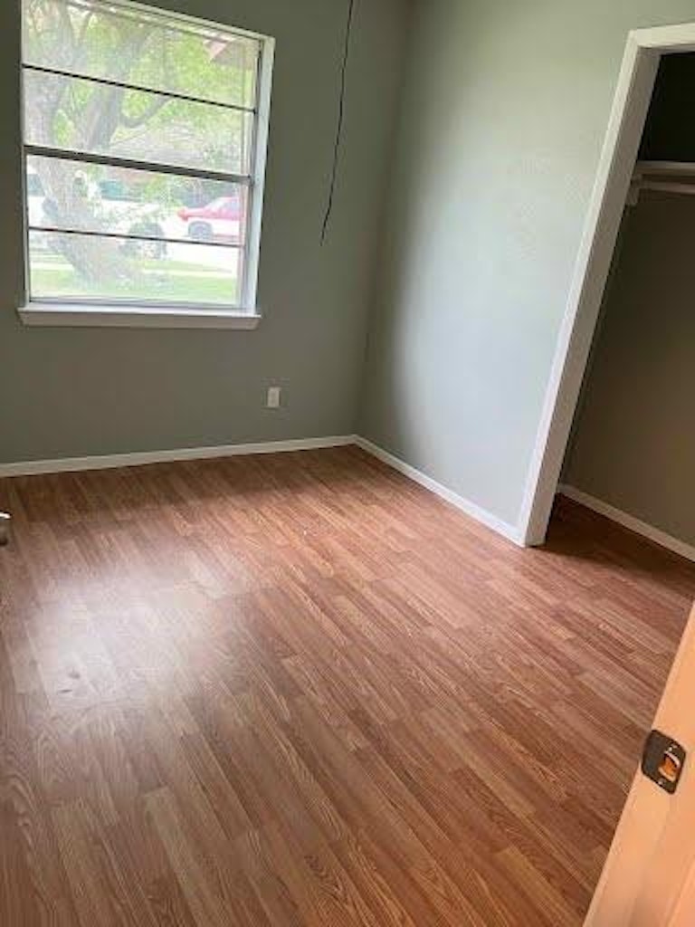 Photo 6 of 18 - 1005 S Murray St, McKinney, TX 75069