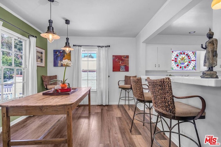 Photo 9 of 45 - 10643 Blix St, North Hollywood, CA 91602