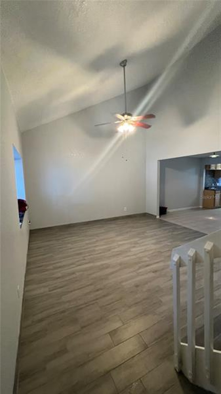 Photo 5 of 27 - 1221 S Park Ave, Winter Garden, FL 34787