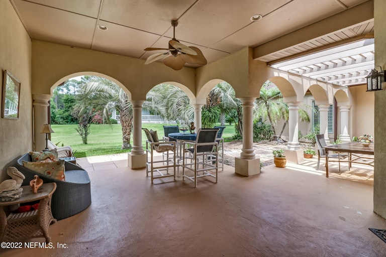 Photo 3 of 30 - 1459 Fountain Dr, Fernandina Beach, FL 32034