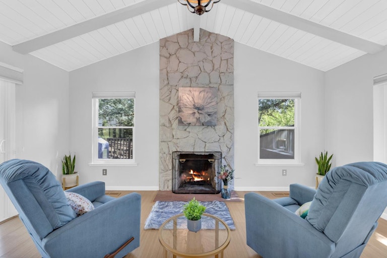 Photo 4 of 38 - 23059 Broadmoor Ct, Auburn, CA 95602