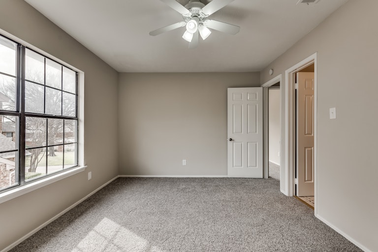 Photo 19 of 23 - 3434 Briaroaks Dr, Garland, TX 75044