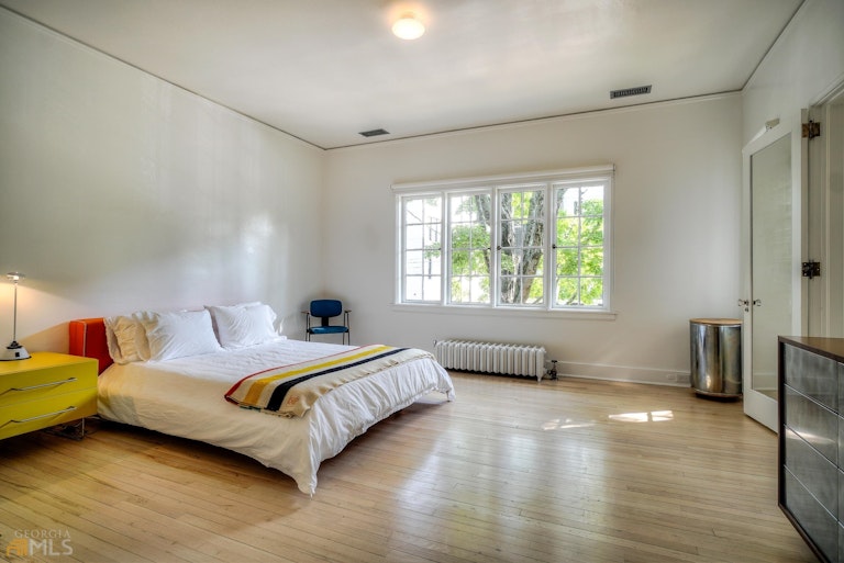 Photo 24 of 59 - 898 Briarcliff Rd NE, Atlanta, GA 30306