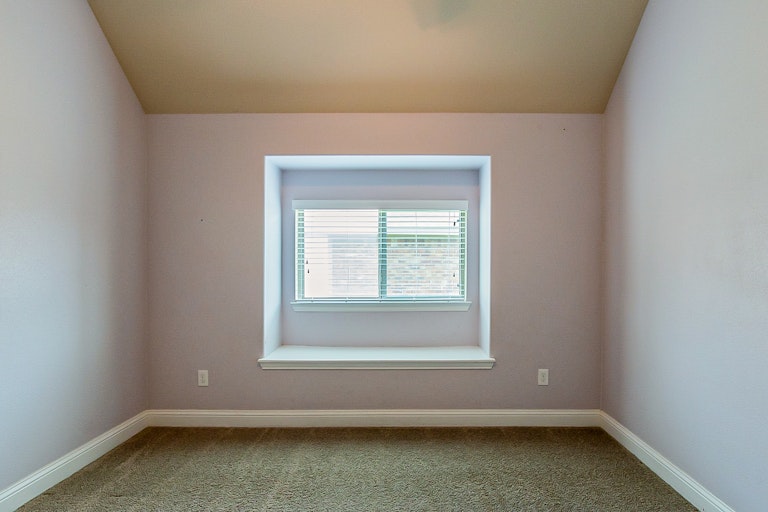 Photo 18 of 26 - 1101 Colonial Dr, Royse City, TX 75189