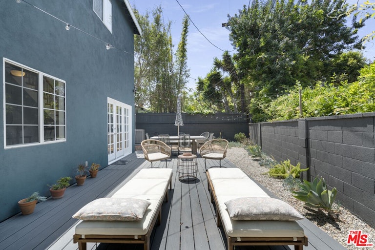 Photo 14 of 33 - 1157 Lake St, Venice, CA 90291