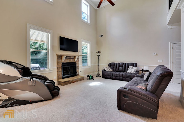 Photo 9 of 54 - 2398 Austin Common Way, Dacula, GA 30019