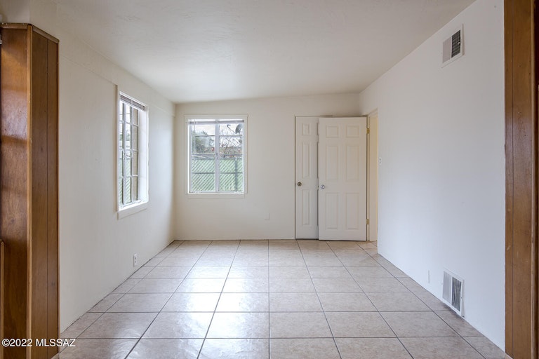 Photo 22 of 43 - 1548 E 9th St, Tucson, AZ 85719