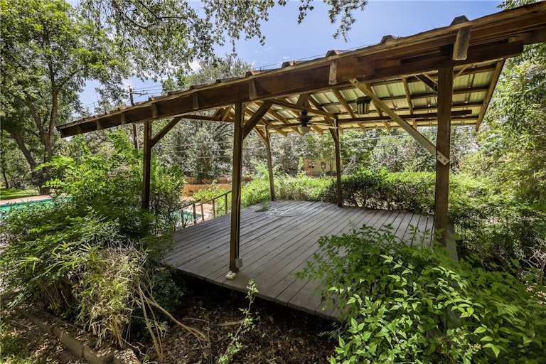 Photo 34 of 40 - 4905 Crestway Dr, Austin, TX 78731