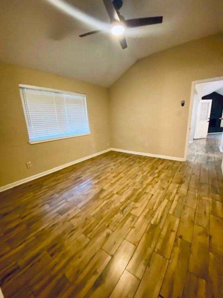 Photo 20 of 36 - 6126 Nancet Dr, Houston, TX 77041