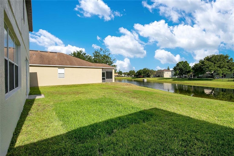 Photo 21 of 25 - 10824 Tilston Pt, Orlando, FL 32832