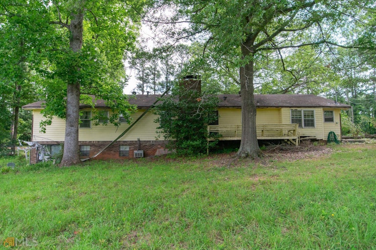 Photo 27 of 37 - 173 Kite Lake Rd, Fayetteville, GA 30214