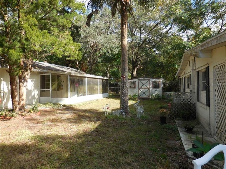Photo 20 of 21 - 700 Sunset Ave, Orange City, FL 32763