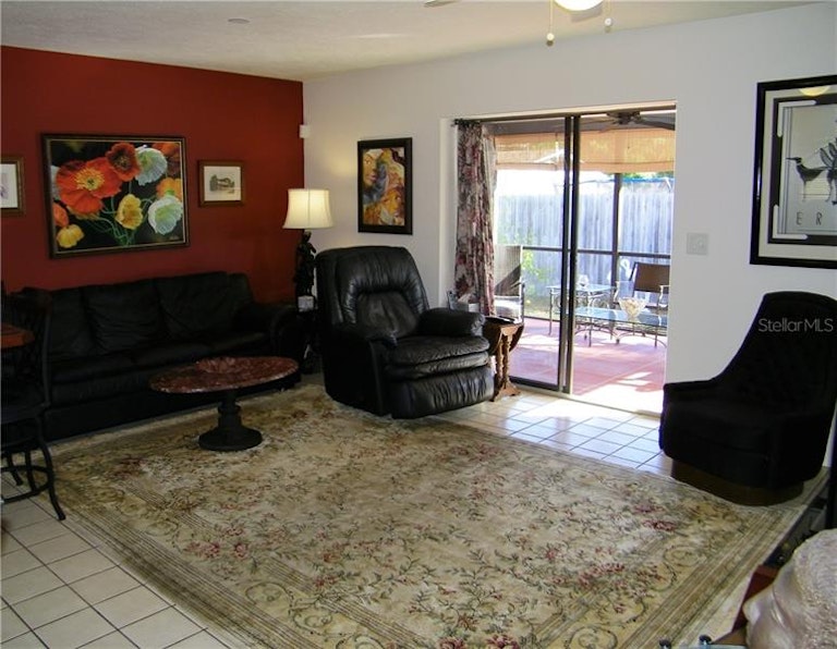 Photo 7 of 16 - 3007 Siesta Dr, Venice, FL 34293