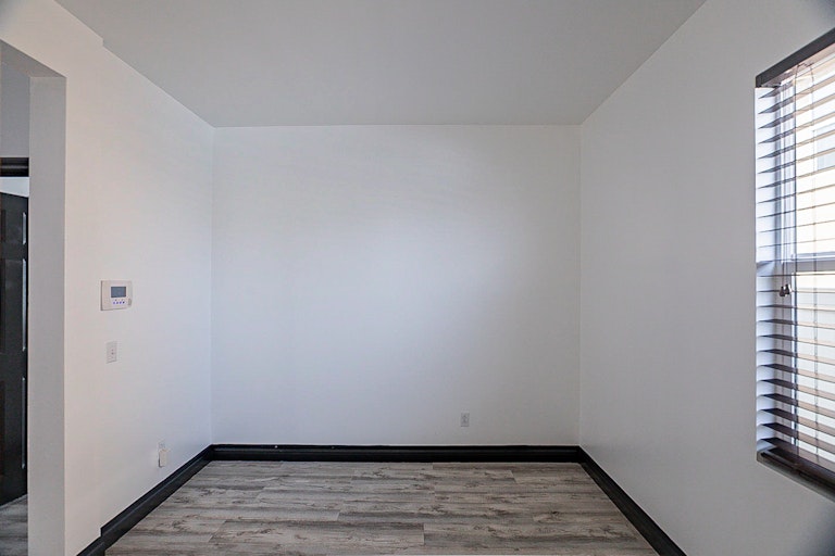 Photo 15 of 26 - 376 Valencia Ct, San Jacinto, CA 92582