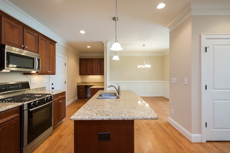 Photo 6 of 18 - 142 Cofield Cir, Durham, NC 27707