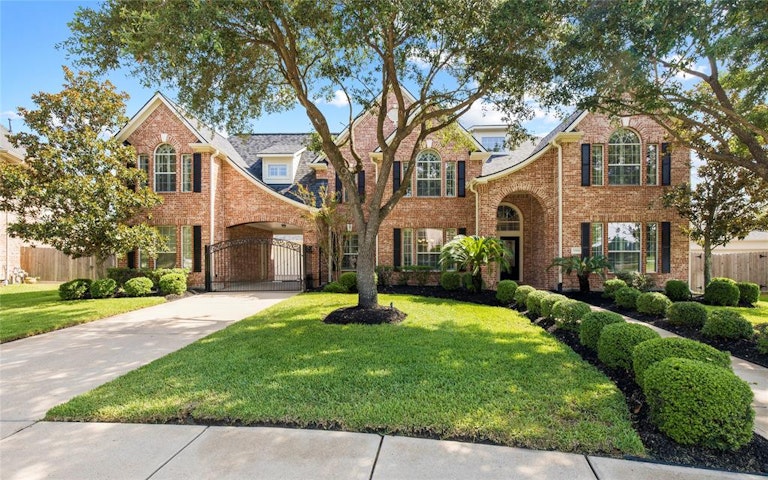 Photo 2 of 46 - 7006 Monarch Lake Ln, Katy, TX 77494