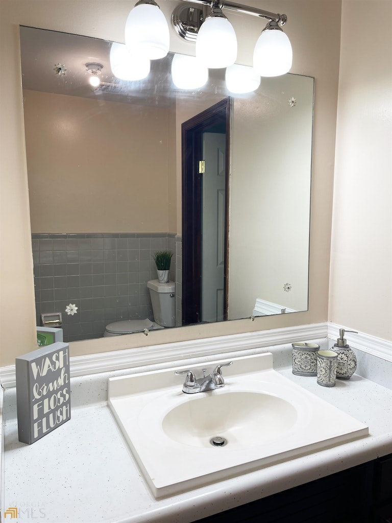 Photo 15 of 17 - 1802 Lake Harbin Rd, Morrow, GA 30260