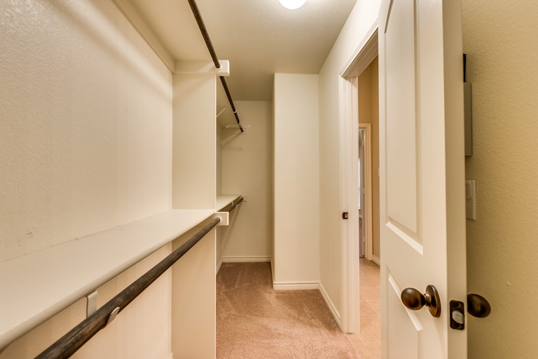 Photo 20 of 28 - 13801 Bluebell Dr, Little Elm, TX 75068