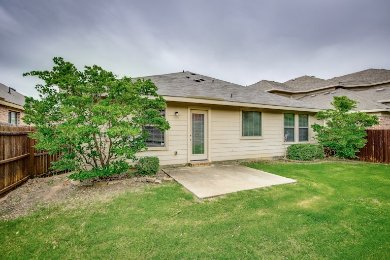 Photo 24 of 24 - 409 Twin Knoll Dr, McKinney, TX 75071