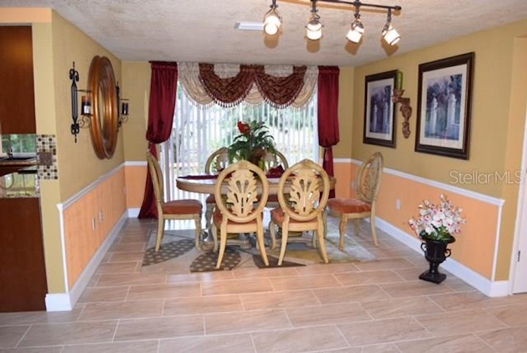 Photo 6 of 25 - 12416 Cobble Stone Dr, Hudson, FL 34667