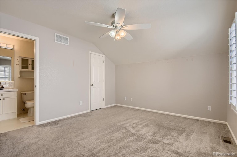 Photo 17 of 28 - 9475 Southern Hills Cir, Lone Tree, CO 80124