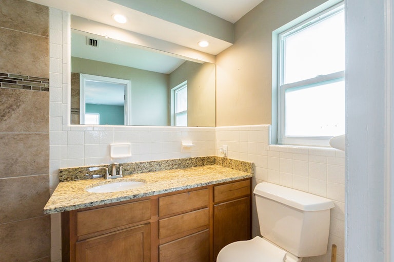 Photo 12 of 16 - 2041 McKinley St, Clearwater, FL 33765