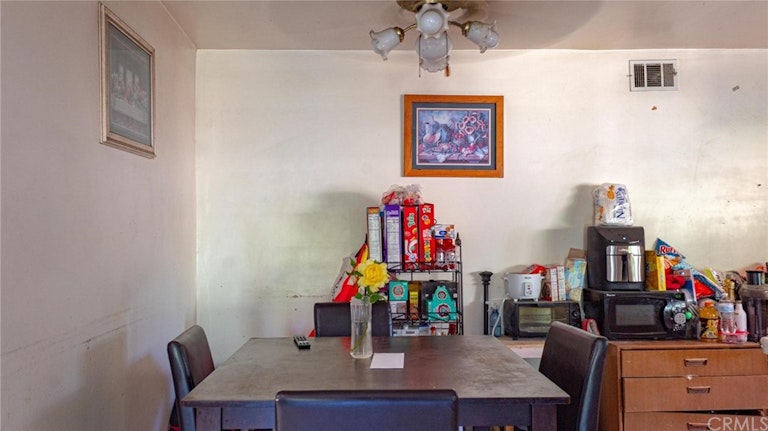 Photo 6 of 16 - 1128 W Benbow St, Covina, CA 91722