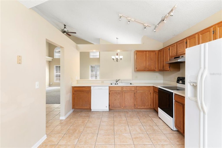 Photo 13 of 30 - 2836 Ripton Ct, Orlando, FL 32835