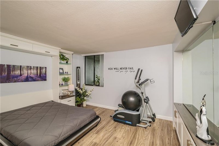 Photo 13 of 25 - 201 W Laurel St #203, Tampa, FL 33602