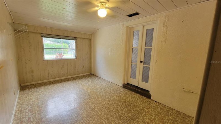Photo 25 of 28 - 3334 Avenue J NW, Winter Haven, FL 33881