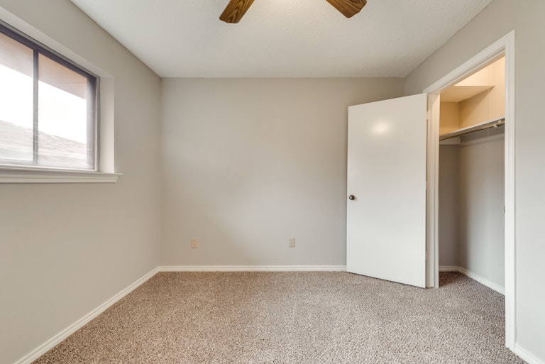 Photo 18 of 26 - 2616 Winfield Dr, Plano, TX 75023